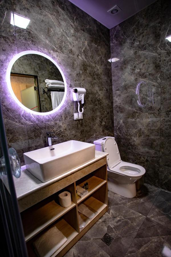 Sharaf Hotel タシュケント エクステリア 写真